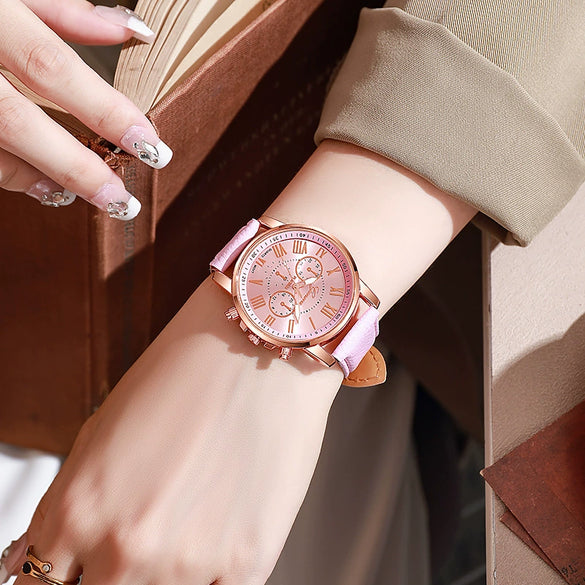 Women's Casual Plastic Case Imitation Leather Belt Round Dial Quartz Watch