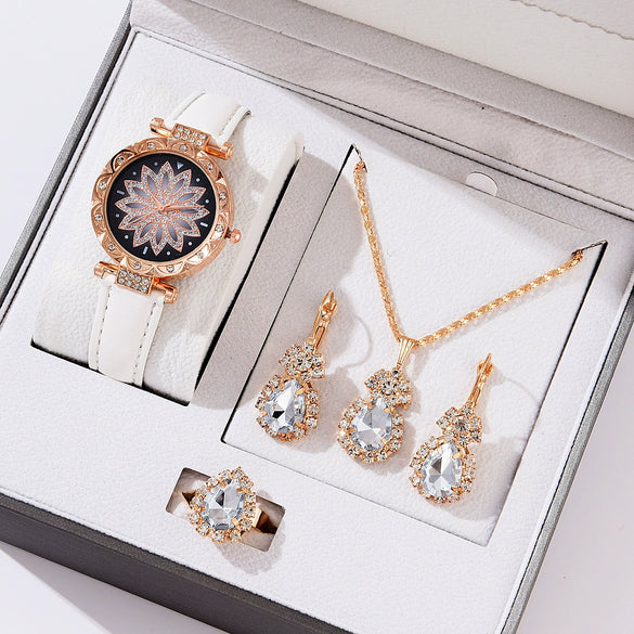 Women's Casual Quartz Watch With Round Dial Pin Buckle Imitation Leather Strap And Alloy Case
