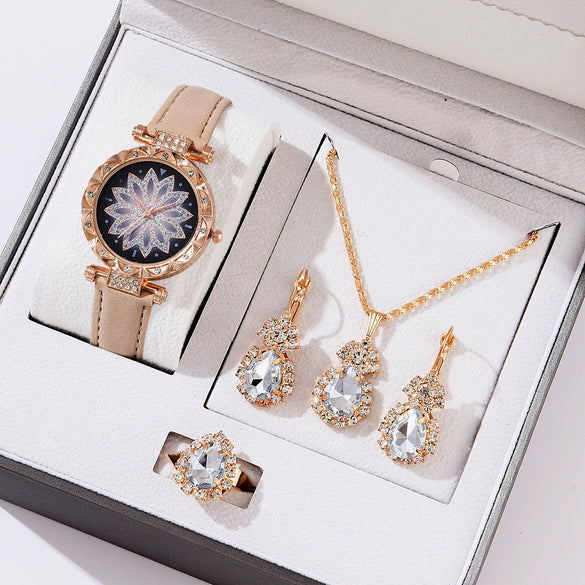 Women's Casual Quartz Watch With Round Dial Pin Buckle Imitation Leather Strap And Alloy Case