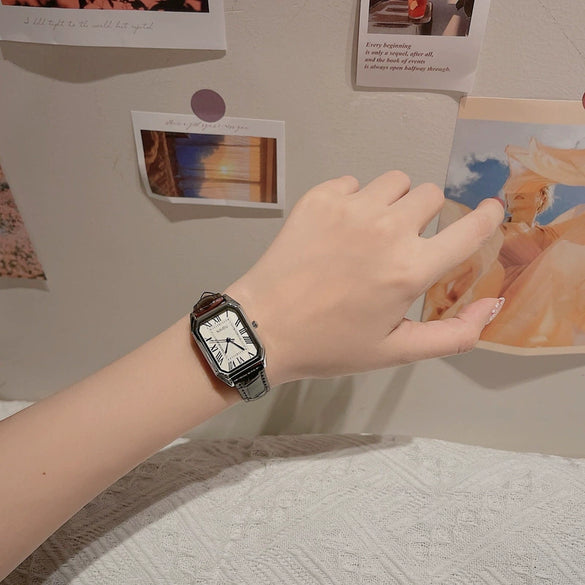 Women's Casual Retro Rectangular Alloy Belt Watch In Artistic Style