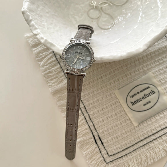 Women's Casual Watch With Round Dial Imitation Leather Strap Metal Case And Stainless Steel Buckle