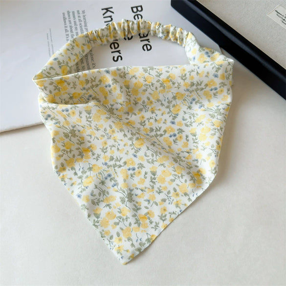 Women's Chiffon Geometric Triangle Scarf With Tie Dye Pattern And Elastic Band For Wrap Or Hair Band Use