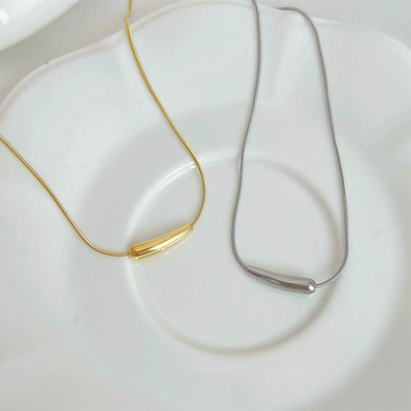 Women's Cold Style Eggplant Geometric Titanium Steel Goldplated Smile Pendant Ochain Necklace