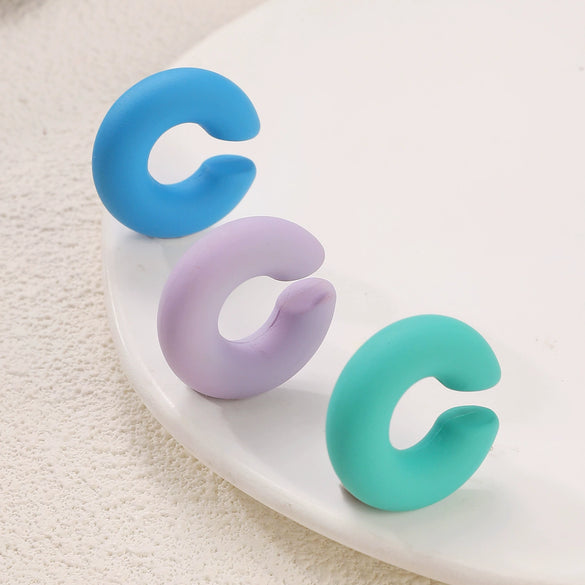 Women's Color Matte Thick Round C Shaped Hole Free Ear Clip Earrings Geometric Pattern Painted Finish