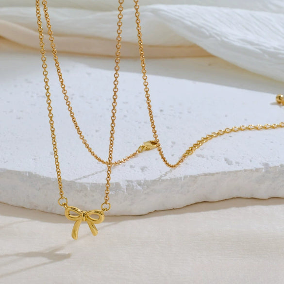 Women's Copper Bowknot Clavicle Chain Necklace With Geometric Pendant Electroplated Sweet Versatile Design