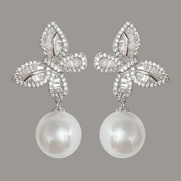 Women's Copper Butterfly Inlaid Zircon Imitation Pearl Elegant Fashion Earrings With Geometric Animal Zodiac Design