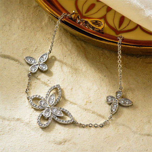 Women's Copper Clover Butterfly Geometric Sweet Style Bracelet With Corundum Treatment