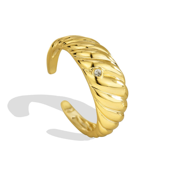 Women's Copper Croissant Ring With Cattle Pattern And Electroplating