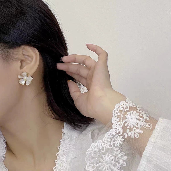 Women's Copper Electroplated Geometric Plant Flowers Style Earrings