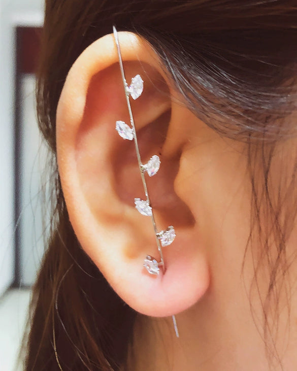 Women's Copper Electroplated Geometric Style Embedded Drill Lightning Leaves Auricle Slant Earrings