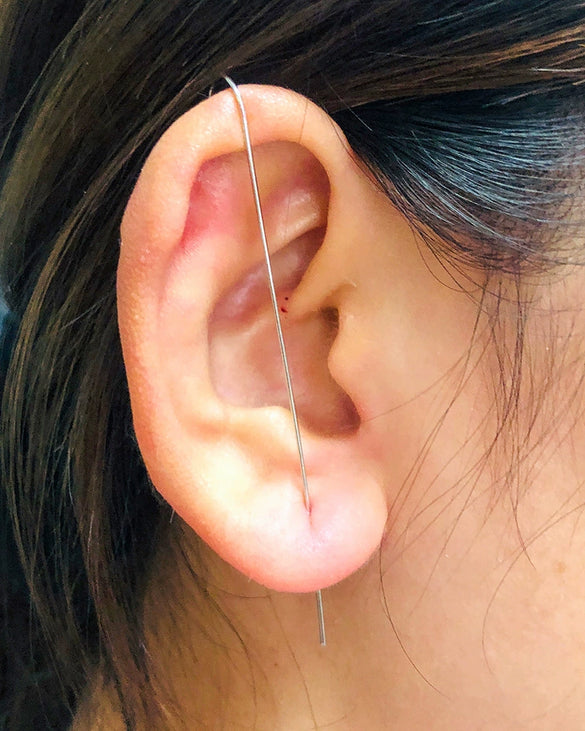 Women's Copper Electroplated Geometric Style Embedded Drill Lightning Leaves Auricle Slant Earrings