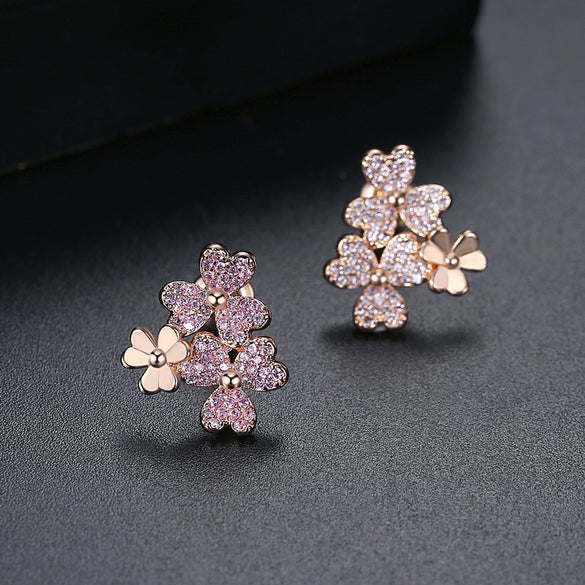 Women's Copper Electroplated Heart And Flower Earrings With Micro Inlaid Zircon Simple Elegant Fashion Earrings