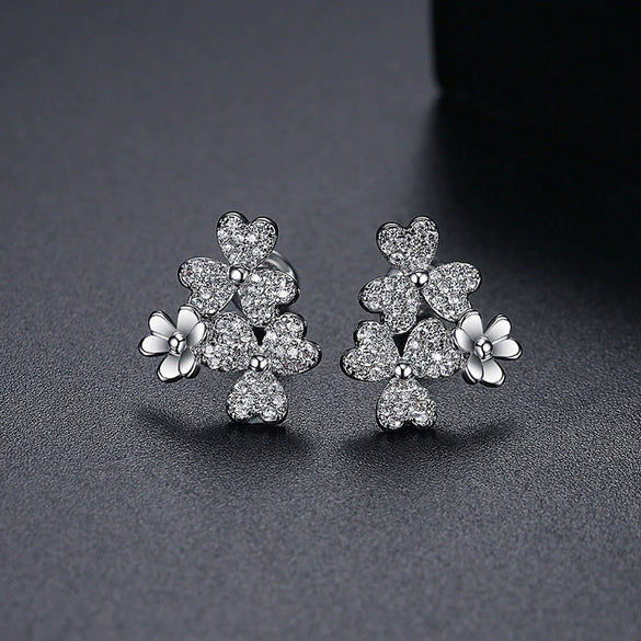 Women's Copper Electroplated Heart And Flower Earrings With Micro Inlaid Zircon Simple Elegant Fashion Earrings