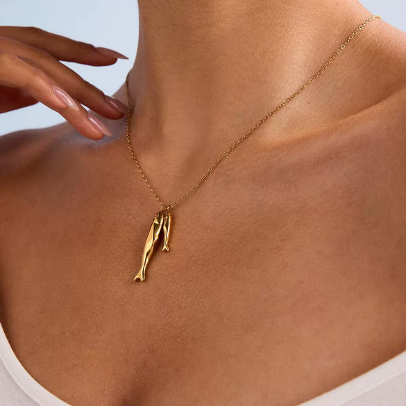 Women's Copper Fish Pendant Necklace With Electroplated Animal Design Versatile Casual Clavicle Chain Jewelry Gift