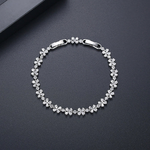 Women's Copper Floral Bracelet With Electroplated Finish And Adjustable Length Botanical Flower Jewelry