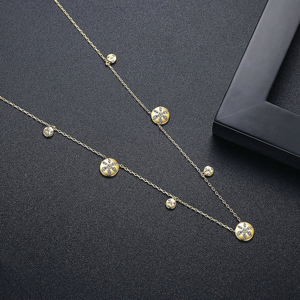Women's Copper Geometric Clavicle Chain Necklace With Zircon Inlaid Pendant And Electroplated Finish