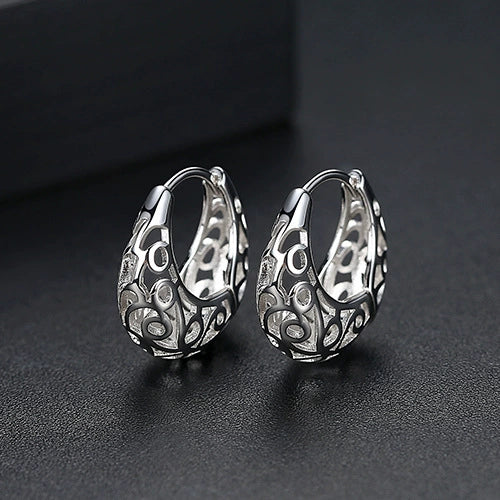 Women's Copper Geometric Hollow Mesh Earrings With Electroplated Finish And Simple Fashion Design