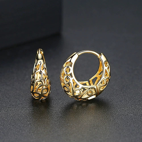 Women's Copper Geometric Hollow Mesh Earrings With Electroplated Finish And Simple Fashion Design