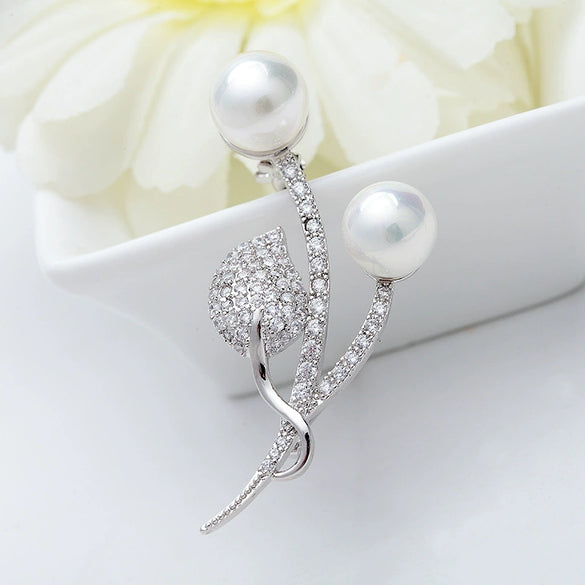 Women's Copper Geometric Leaf And Flower Brooch With Zircon Beads Electroplated Fashion Corsage Pin