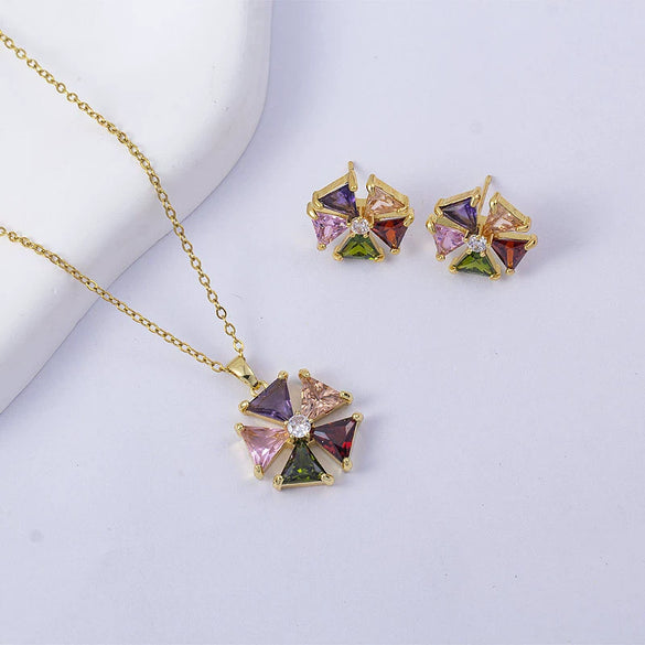 Women's Copper Geometric Light Luxury Electroplated Pendant Necklace With O Word Chain