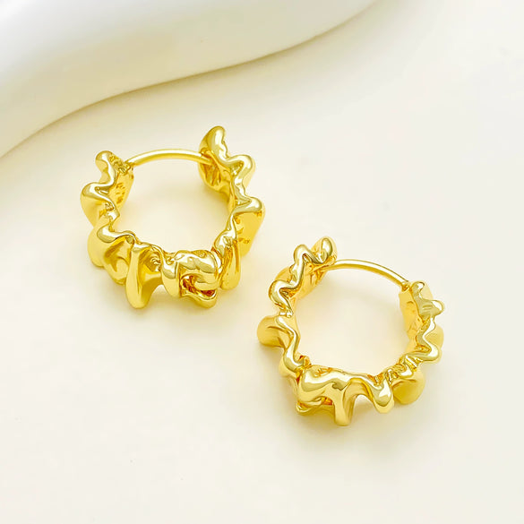 Women's Copper Geometric Pleated Electroplated Earrings