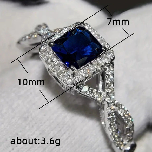 Women's Copper Geometric Princess Style Ring With Zirconia