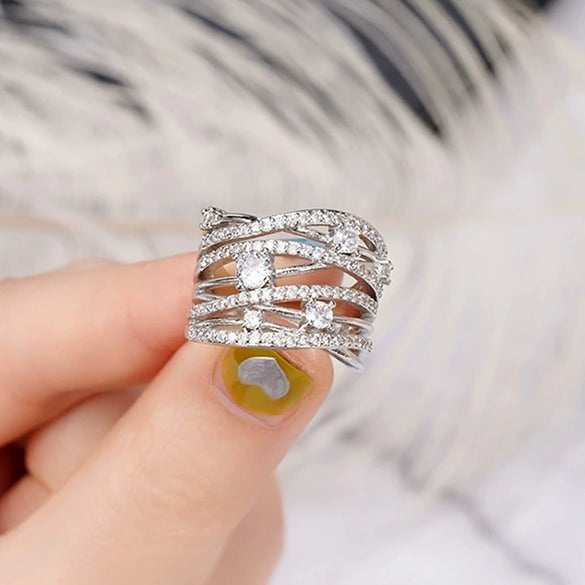 Women's Copper Geometric Style Ring With Zircon Micro Inlaid