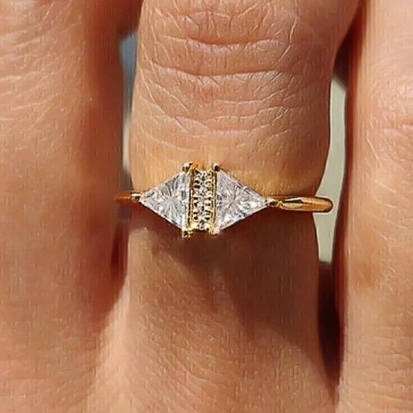 Women's Copper Geometric Triangular Microinlaid Zircon Jewelry Ring