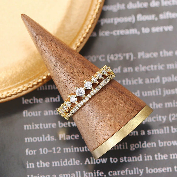 Women's Copper Goldplated Ring With Geometric Zircon Design