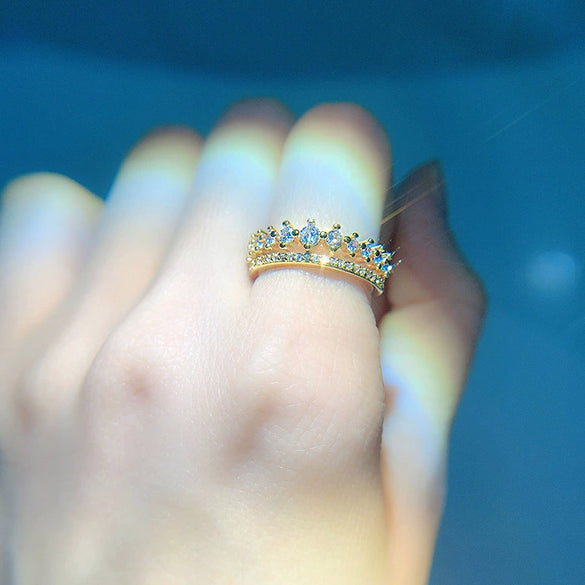 Women's Copper Goldplated Ring With Geometric Zircon Design