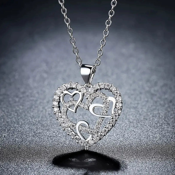Women's Copper Heart Pendant Necklace With Hollow Design And Zircon Mixed Gemstone Inlay O Chain Fresh Style