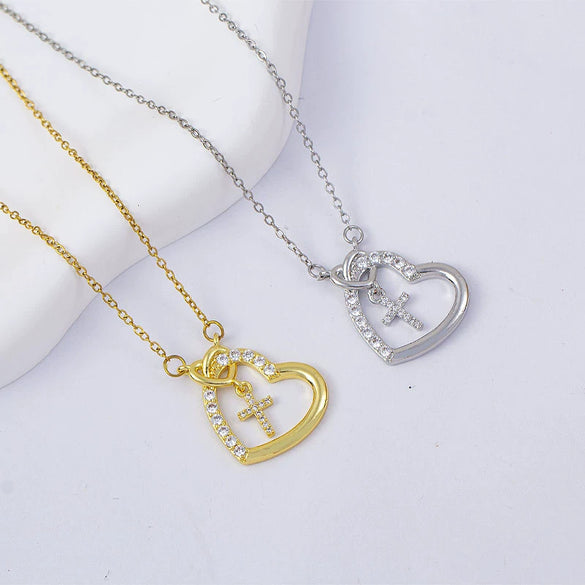 Women's Copper Heartshaped Electroplated Titanium Steel O Word Chain Necklace
