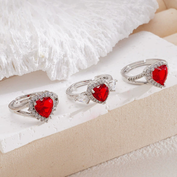 Women's Copper Inlaid Zircon Heart Ring Light Luxury Style Electroplated