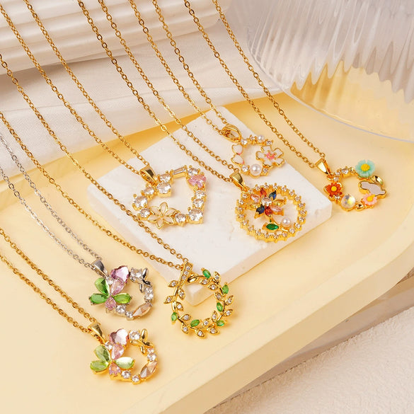 Women's Copper Inlaid Zircon Heart Shape Pendant Ochain Jewelry Light Luxury Style Electroplating