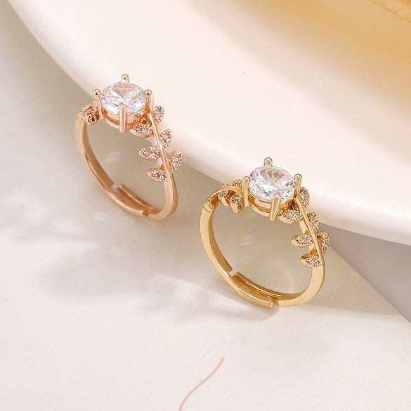 Women's Copper Moissanite Ring With Flower Pattern And Diamond Treatment