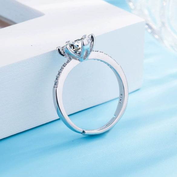 Women's Copper Platinum Silver Plated Ring With Diamond Microinlaid And Flower Pattern