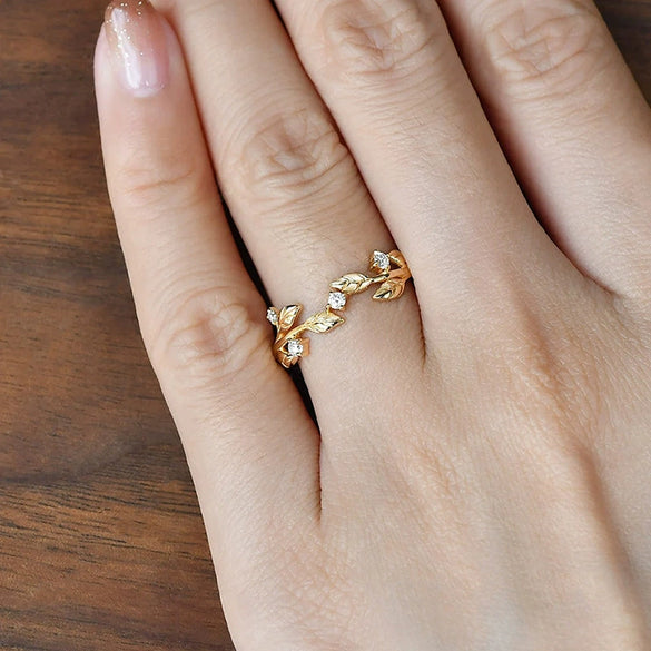 Women's Copper Ring With Flower And Leaf Pattern Light Luxury Style Electroplated