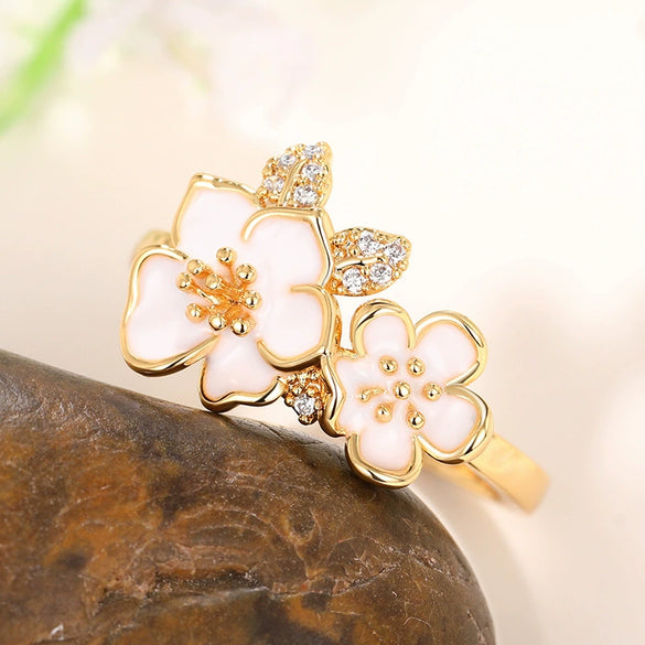 Women's Copper Ring With Flower Pattern And Dripping Glue Process