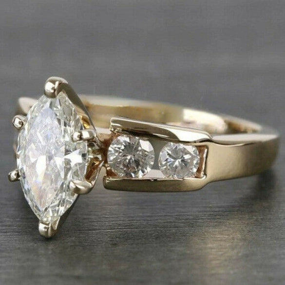 Women's Copper Ring With Horse Eyeshaped Zircon And Geometric Design