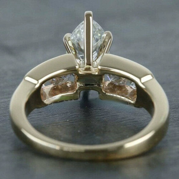 Women's Copper Ring With Horse Eyeshaped Zircon And Geometric Design