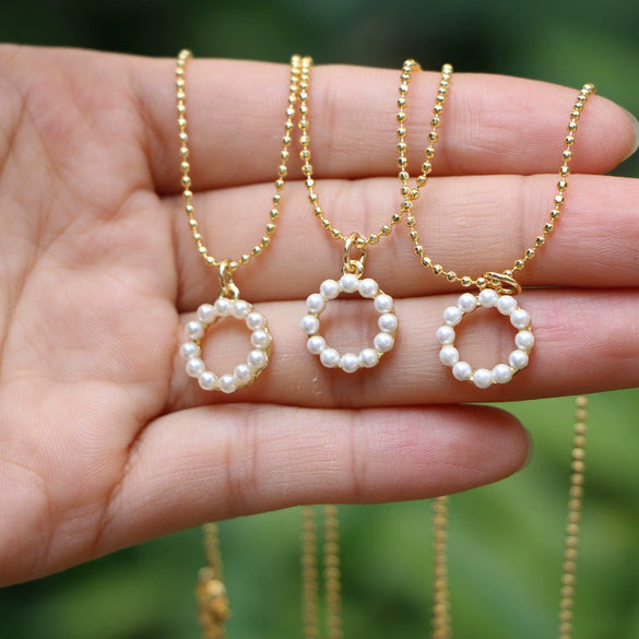 Women’s Copper Water Wave Chain Necklace With Pearl And Zircon Inlaid Heart And Round Geometric Pendant Simple Personality Clavicle Chain