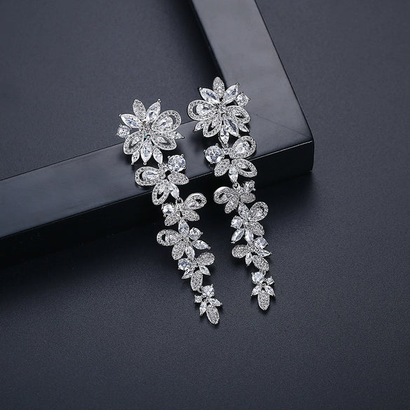 Women's Copper Zircon Flower Earrings With Micropavé Detail Delicate Bridal Jewelry With A Lightluxury Floral Design
