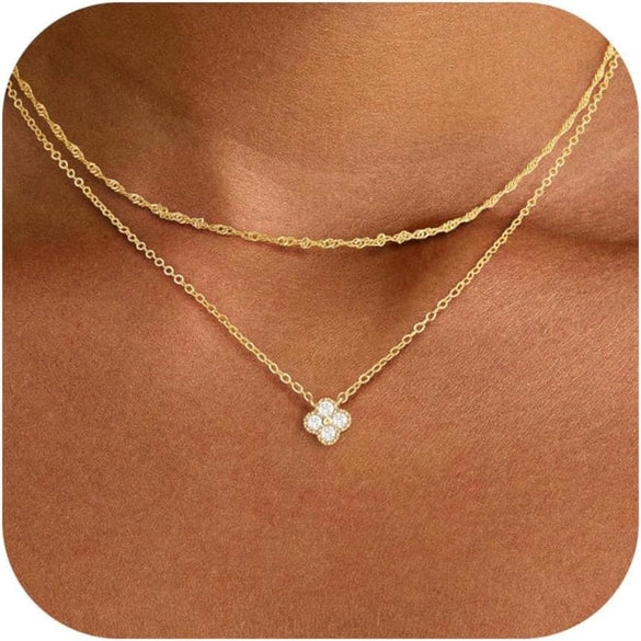 Women's Copper Zircon Four Leaf Clover Necklace Geometric Pendant With O Shaped Chain Electroplated Minimalist Fashion Jewelry