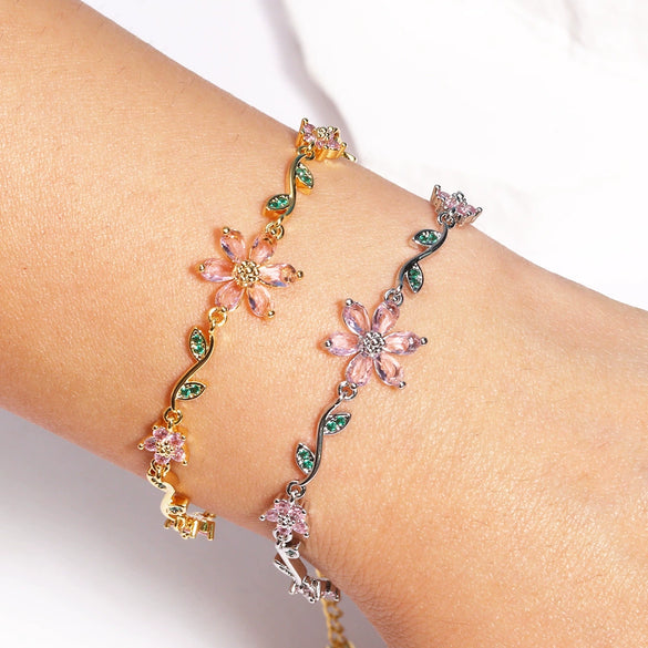 Women's Copper Zircon Petal And Flower Pendant Bracelet