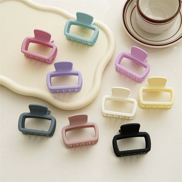 Women's Cream Color Square Hair Grab Clip With Baking Paint Spring And Summer Allmatch Hair Accessory