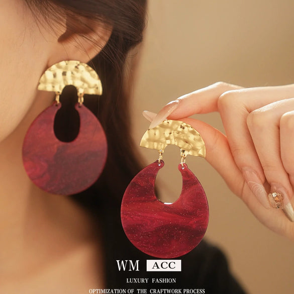 Women's Creative Retro Exaggerated Plastic And Resin Earrings With Geometric Design And Electroplating