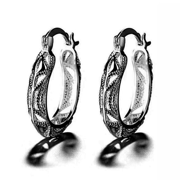 Women's Creative Simple Geometric Flower Copper Earrings With Electroplating