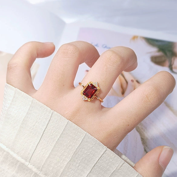 Women's Crown Shaped Crystal Ring In S925 Sterling Silver With Natural Colored Gemstones Topaz Citrine Amethyst