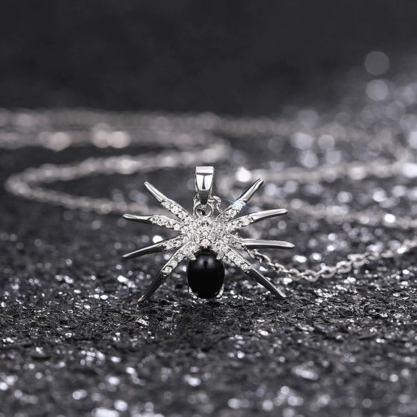 Women's Dark Gothic Insect Shaped Mixed Gemstone Setting Copper Necklace With Zirconia In Light Luxury Style