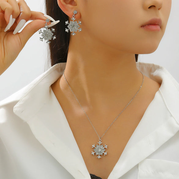Women's Diamond Snowflake Pearl Earrings Mixed Material Light Luxury Minimalist Party Jewelry